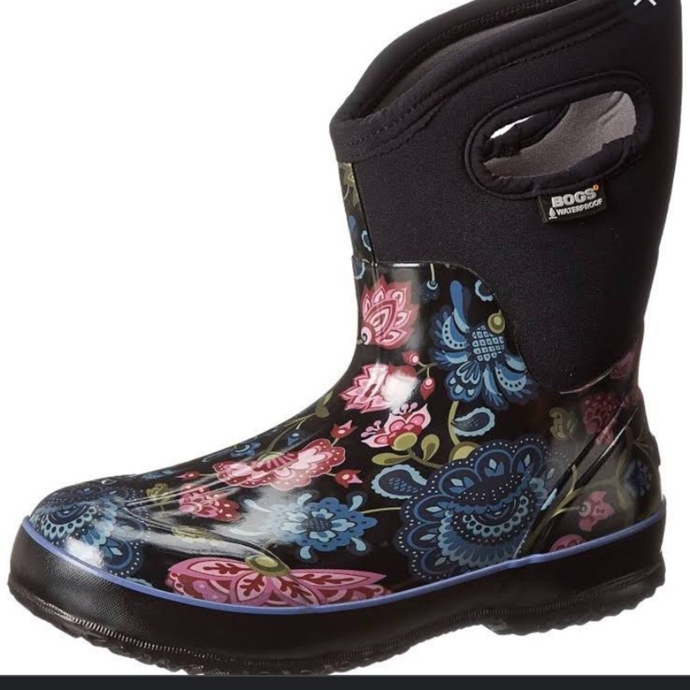 BOGS floral water boots, size 6.